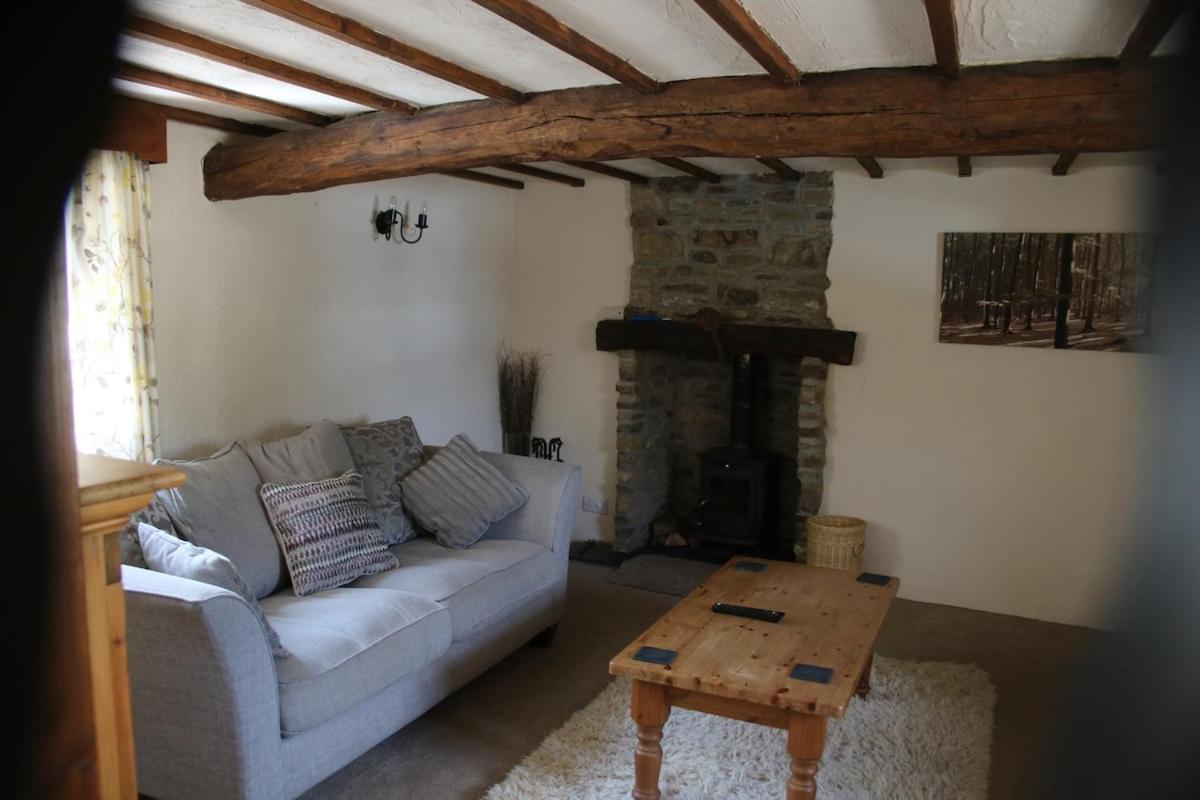 Award Winning Lower Whitsleigh Farm Cottage Roborough Exterior photo
